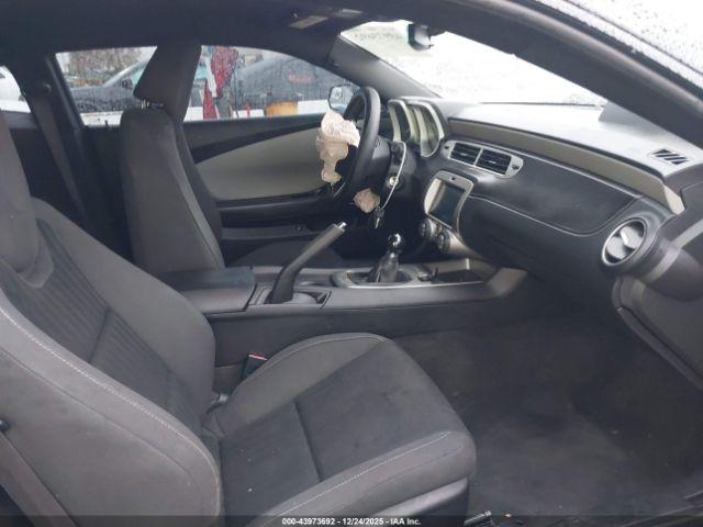 Chevrolet Camaro 1ls Image 16