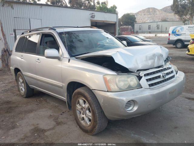  Salvage Toyota Highlander