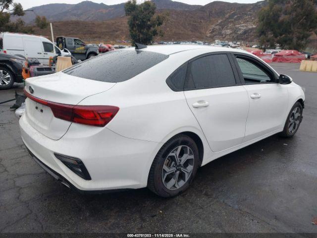 Kia Forte Lxs Image 2