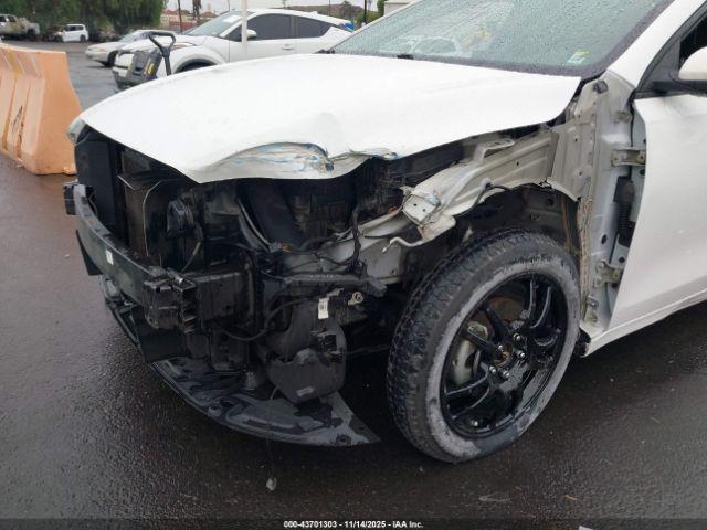 Kia Forte Lxs Image 6