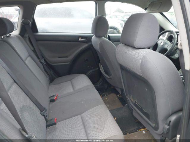 Toyota Matrix Xr Image 15