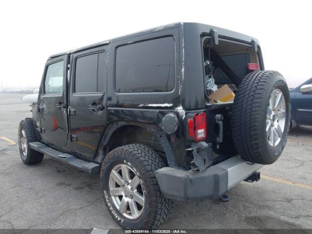 Jeep Wrangler Sahara Image 14