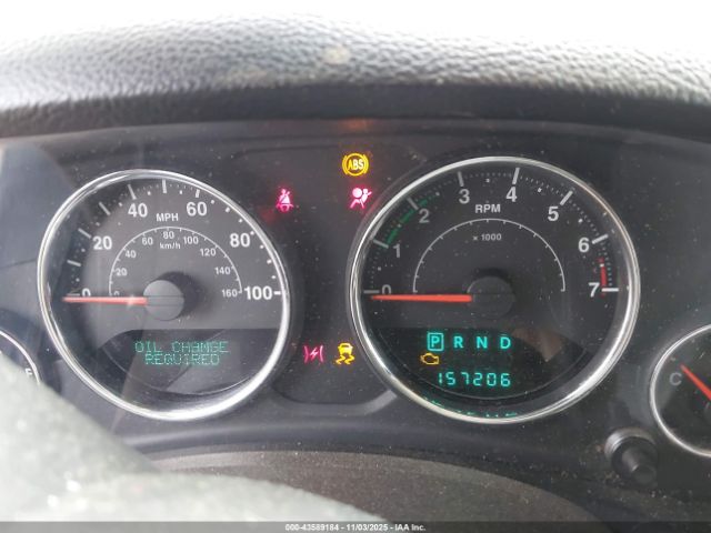 Jeep Wrangler Sahara Image 6