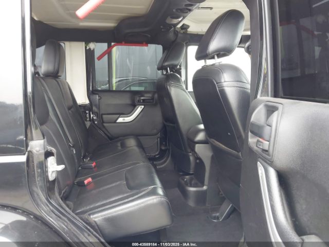 Jeep Wrangler Sahara Image 4