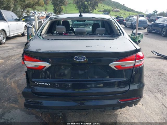 Ford Fusion S Image 3