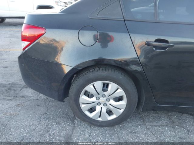 Chevrolet Cruze Ls Auto Image 15