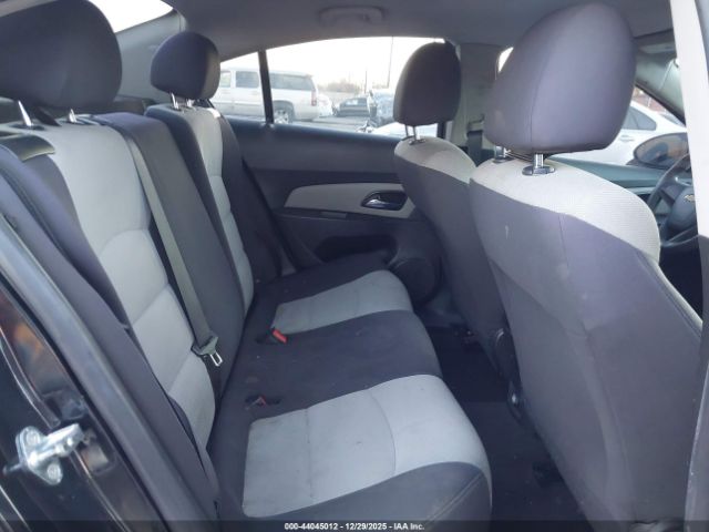 Chevrolet Cruze Ls Auto Image 10