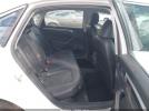 Volkswagen Passat 2.0t Se Image 12
