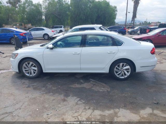 Volkswagen Passat 2.0t Se Image 20