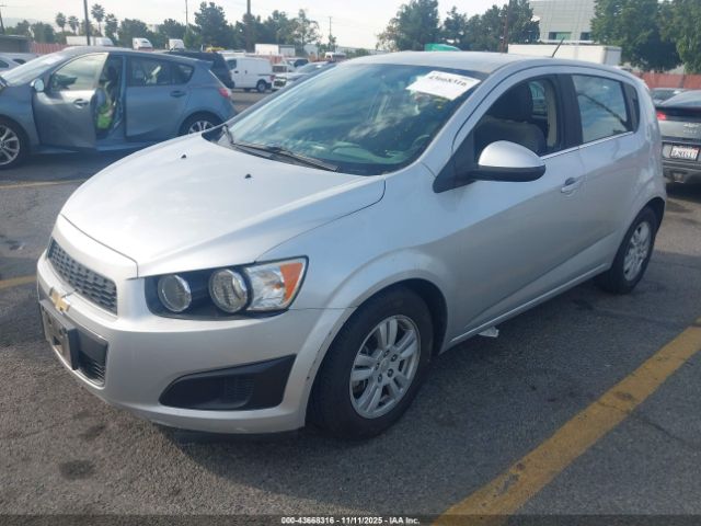 Chevrolet Sonic Lt Auto Image 5