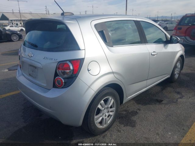 Chevrolet Sonic Lt Auto Image 3