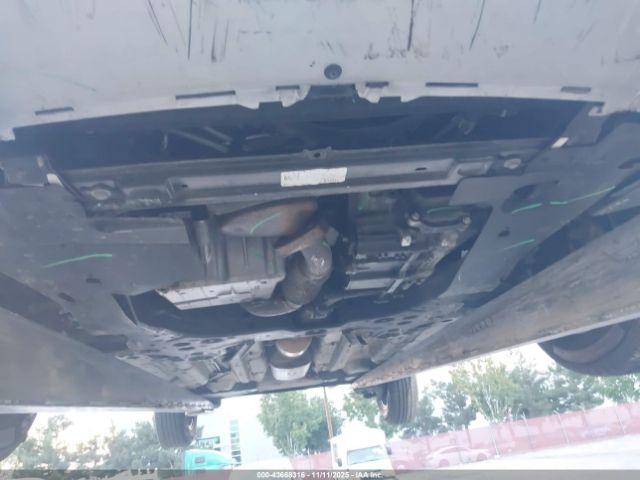 Chevrolet Sonic Lt Auto Image 7