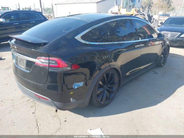 Tesla Model X Image 5