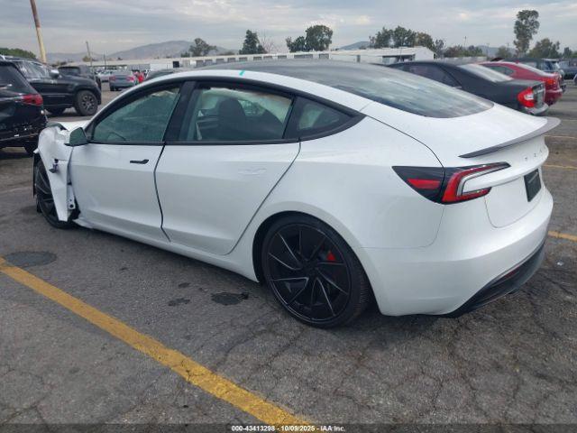 Tesla Model 3 Performance Image 16