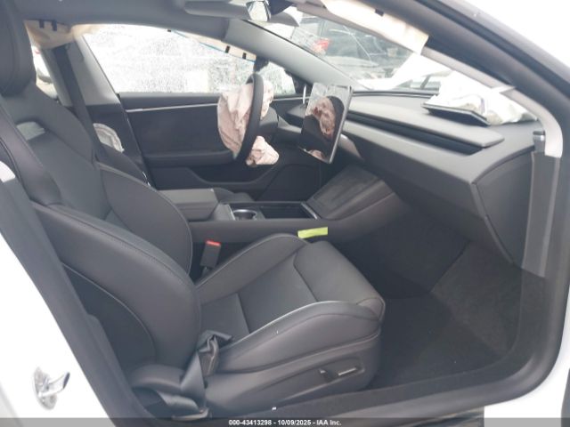 Tesla Model 3 Performance Image 4