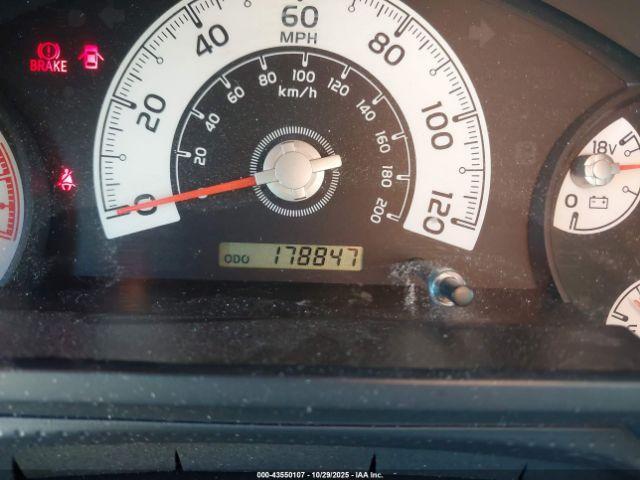 Toyota FJ Cruiser Image 14