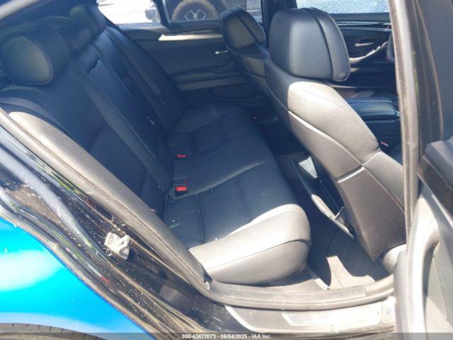 BMW 5 Series Image 8