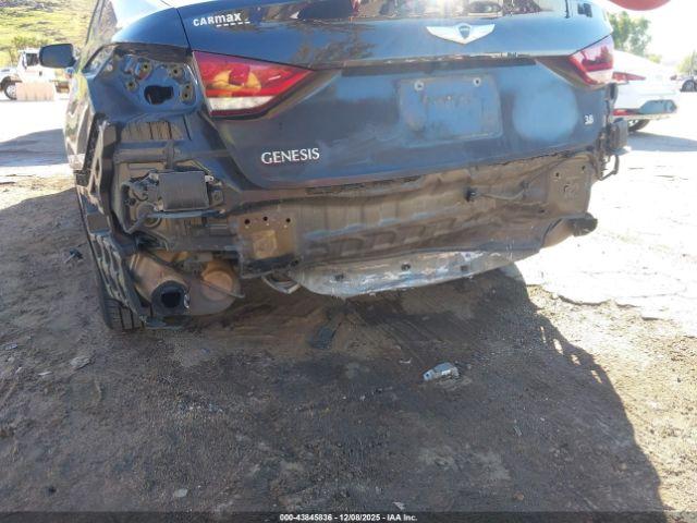 Hyundai Genesis 3.8 Image 3