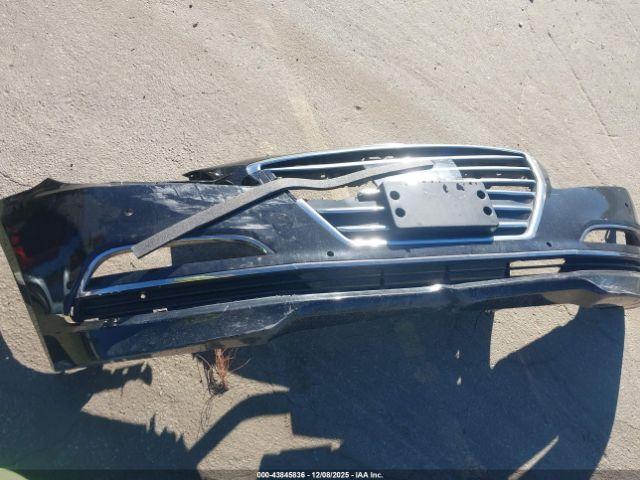 Hyundai Genesis 3.8 Image 13