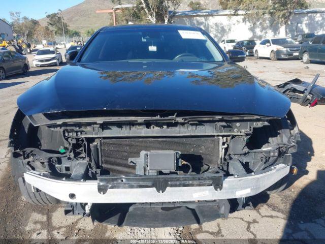 Hyundai Genesis 3.8 Image 15