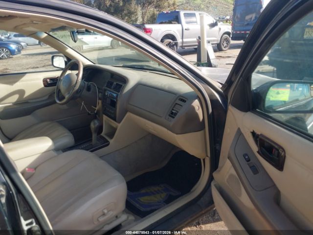 Toyota Avalon Xls Image 9