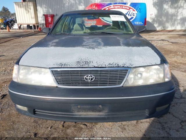 Toyota Avalon Xls Image 2