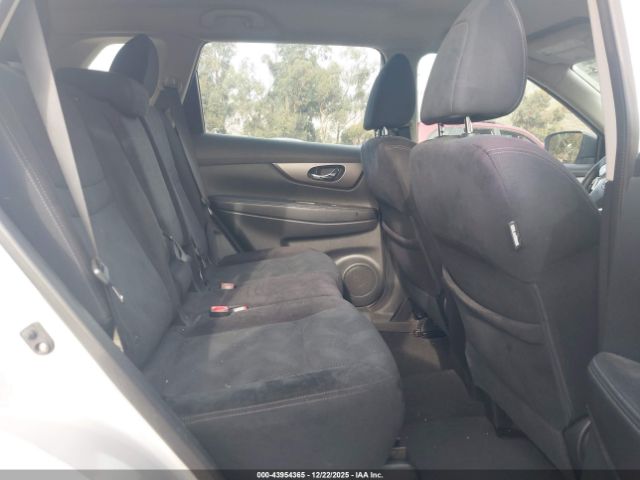 Nissan Rogue S Image 16