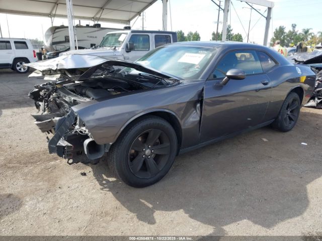 Dodge Challenger Sxt Image 8