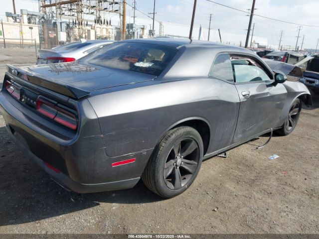 Dodge Challenger Sxt Image 9