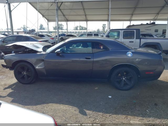 Dodge Challenger Sxt Image 13