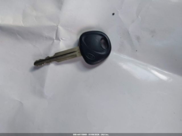 Kia Spectra Lx Image 11