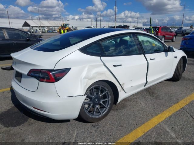 Tesla Model 3 Rear-wheel Drive Image 2