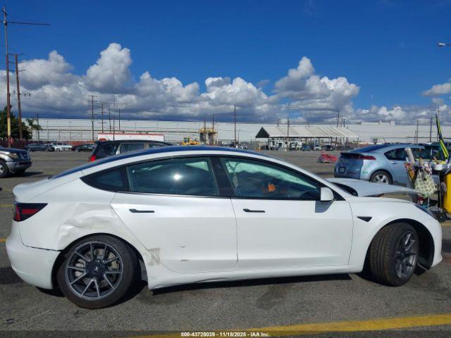 Tesla Model 3 Rear-wheel Drive Image 6