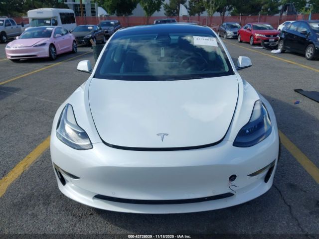 Tesla Model 3 Rear-wheel Drive Image 15