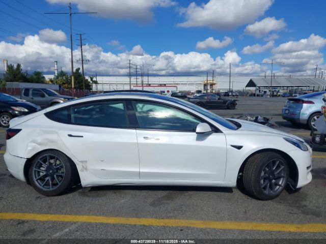 Tesla Model 3 Rear-wheel Drive Image 14