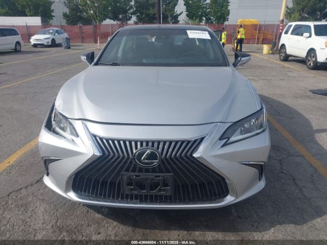 Lexus Es Image 2