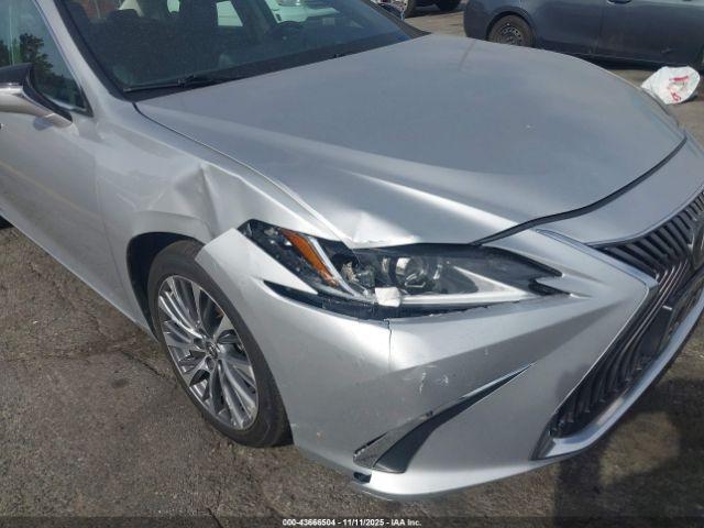 Lexus Es Image 15