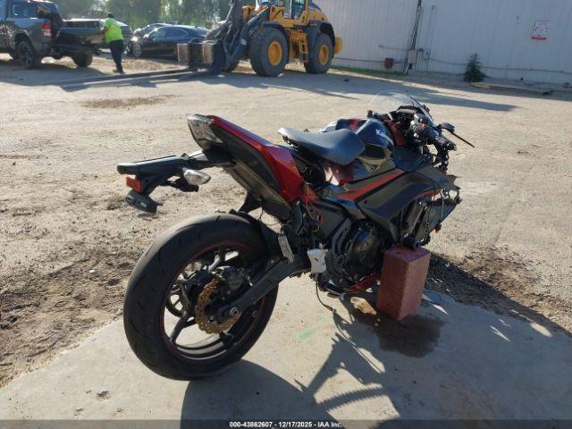 Kawasaki Ex650 M Image 9