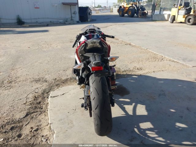 Kawasaki Ex650 M Image 14