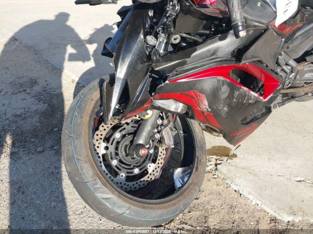 Kawasaki Ex650 M Image 17