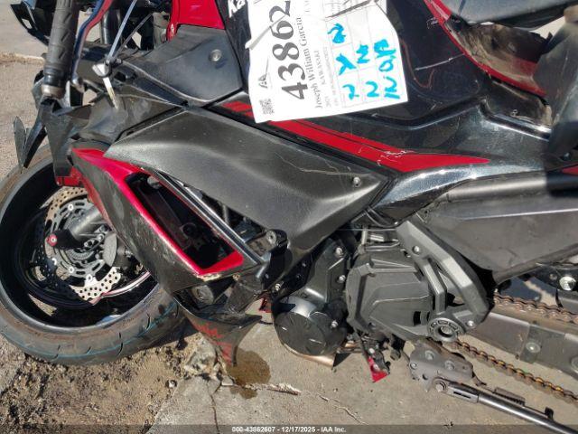 Kawasaki Ex650 M Image 16