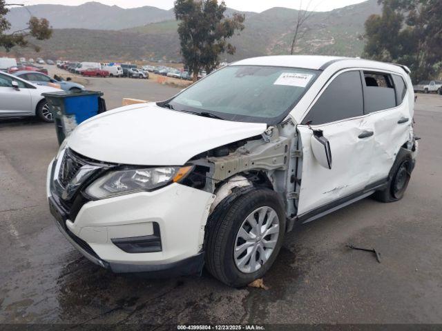 Nissan Rogue S Image 6