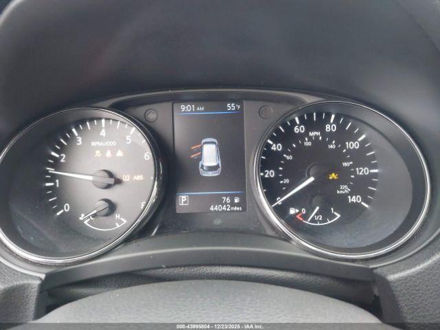 Nissan Rogue S Image 9