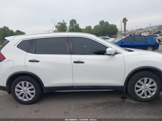 Nissan Rogue S Image 14