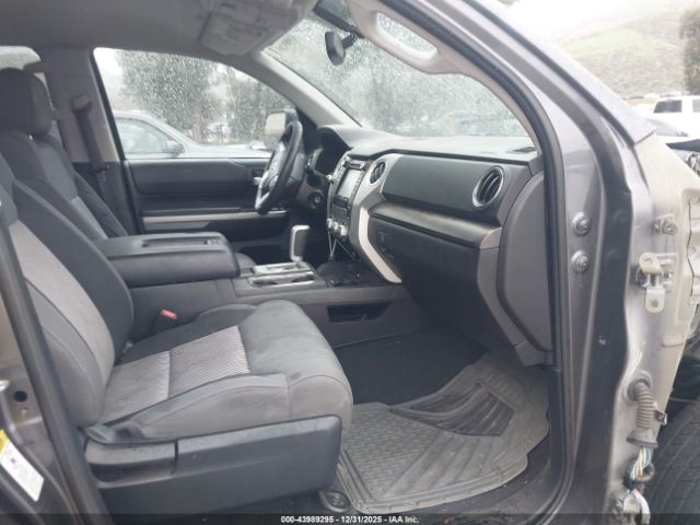 Toyota Tundra Sr5 5.7l V8 Image 6