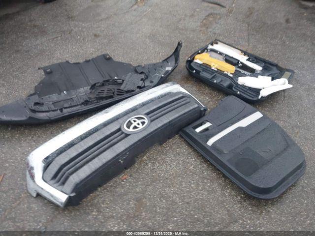 Toyota Tundra Sr5 5.7l V8 Image 7