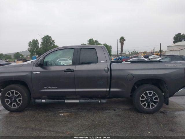 Toyota Tundra Sr5 5.7l V8 Image 10