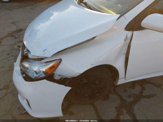 Toyota Corolla Le Image 8