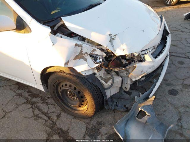 Toyota Corolla Le Image 4