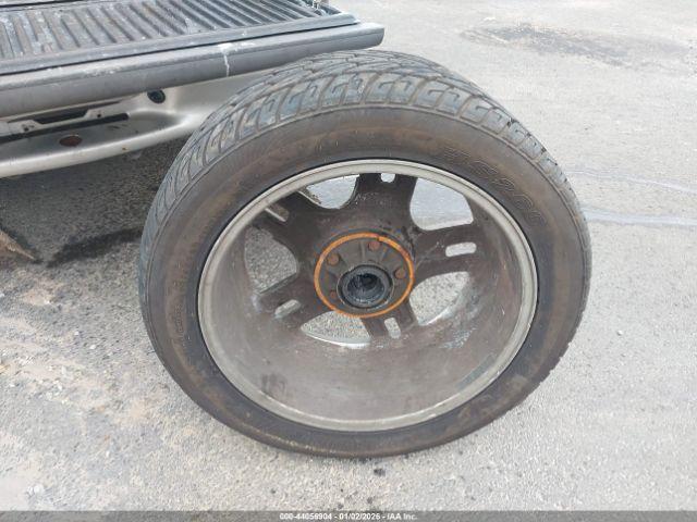 Ford F-150 Lariat Image 6